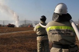 Пожарных «Забайкалпожспаса» 3 года недообеспечивают «боёвками» и специнвентарём